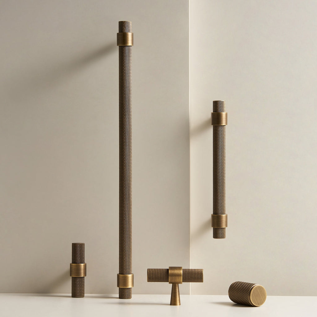 Griff CH016 | Gerändelt | Antik Messing