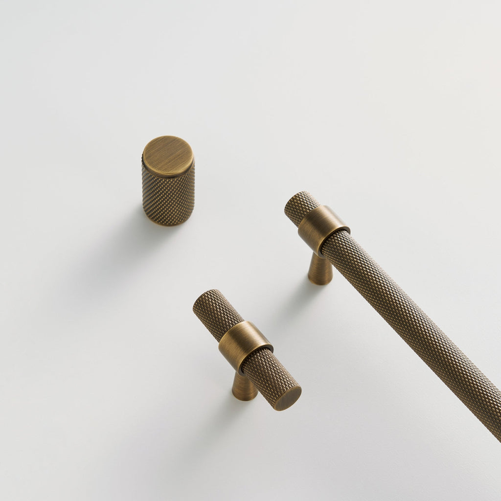 Knopf CH035 | Gerändelt | Antik Messing