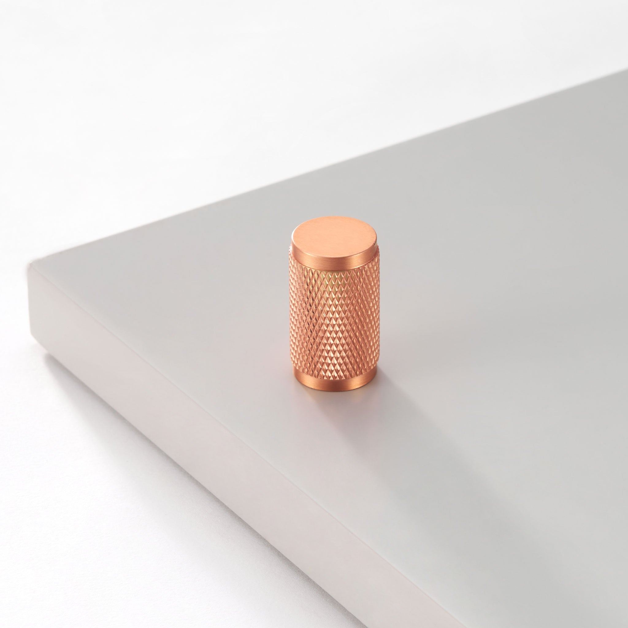 Knopp 1040 | Lättrad | Koppar - Dooroom